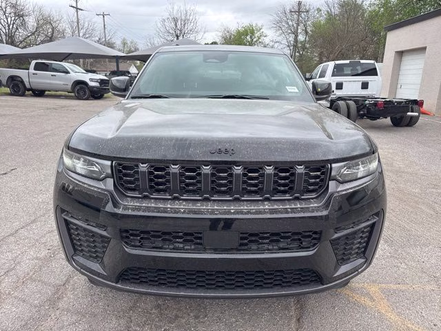 2026 Diamond Black Jeep Grand Cherokee L Altitude 4X4 SUV