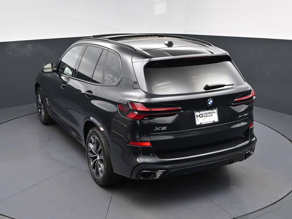 2026 Black Sapphire Metallic BMW X5 sDrive40i RWD SUV