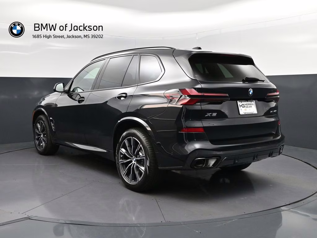 2026 Black Sapphire Metallic BMW X5 sDrive40i RWD SUV