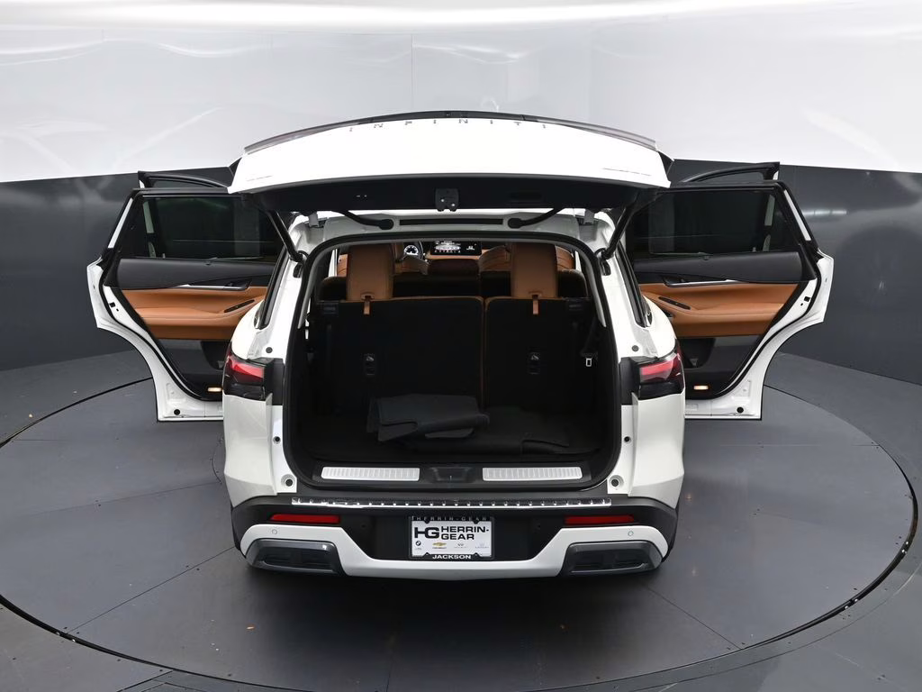 2023 Majestic INFINITI QX60 Sensory AWD SUV