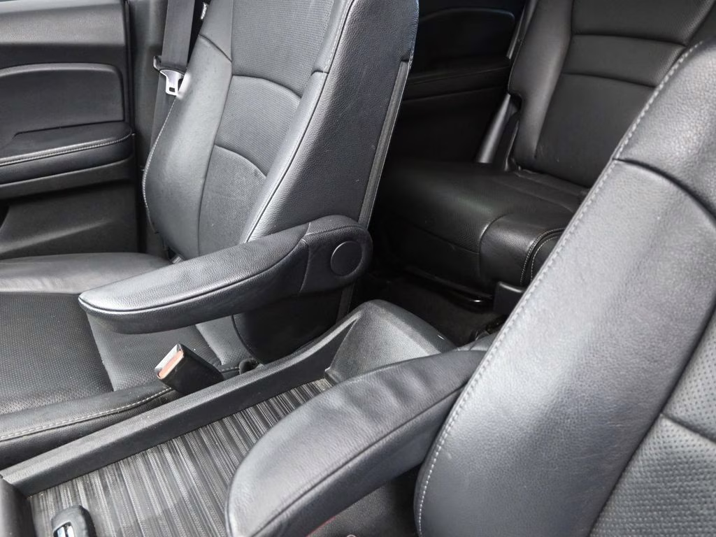 2022 Gray Honda Passport EX-L FWD SUV