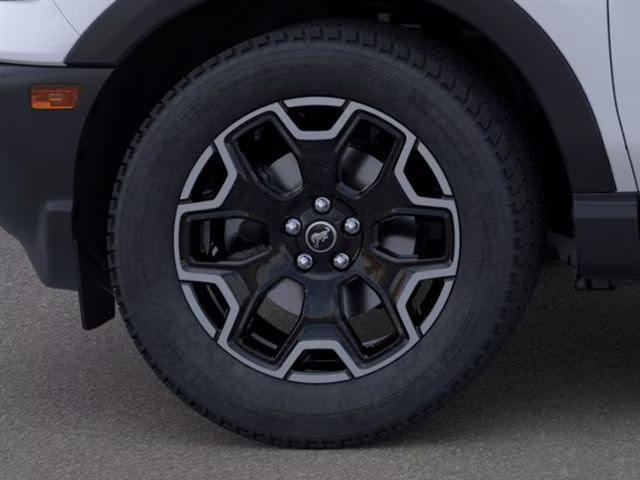 2026 White Metallic Ford Bronco Sport Outer Banks 4X4 SUV