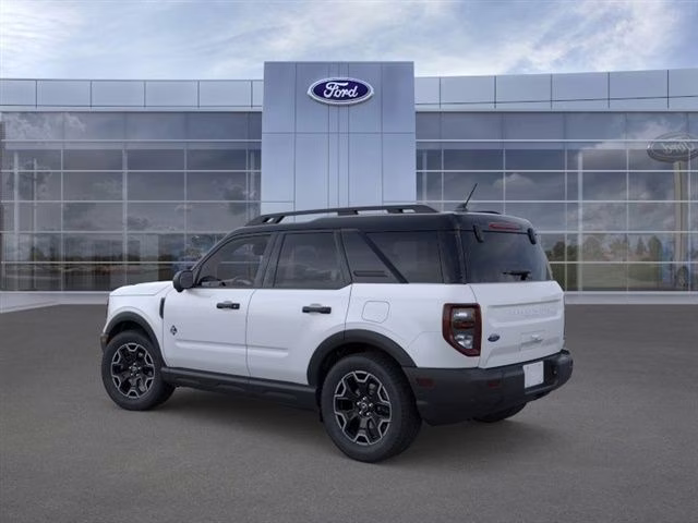 2026 White Metallic Ford Bronco Sport Outer Banks 4X4 SUV