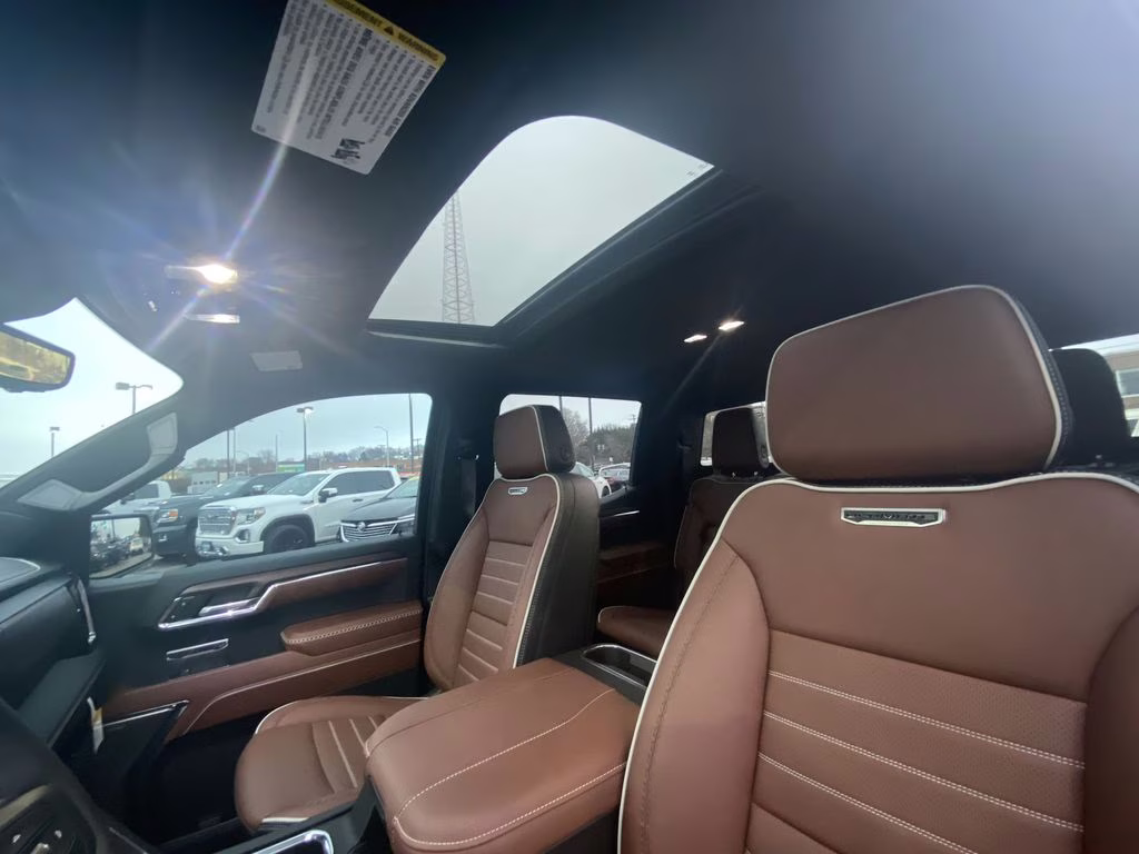 2024 White Frost Tricoat GMC Sierra 1500 Denali Ultimate 4X4 Truck