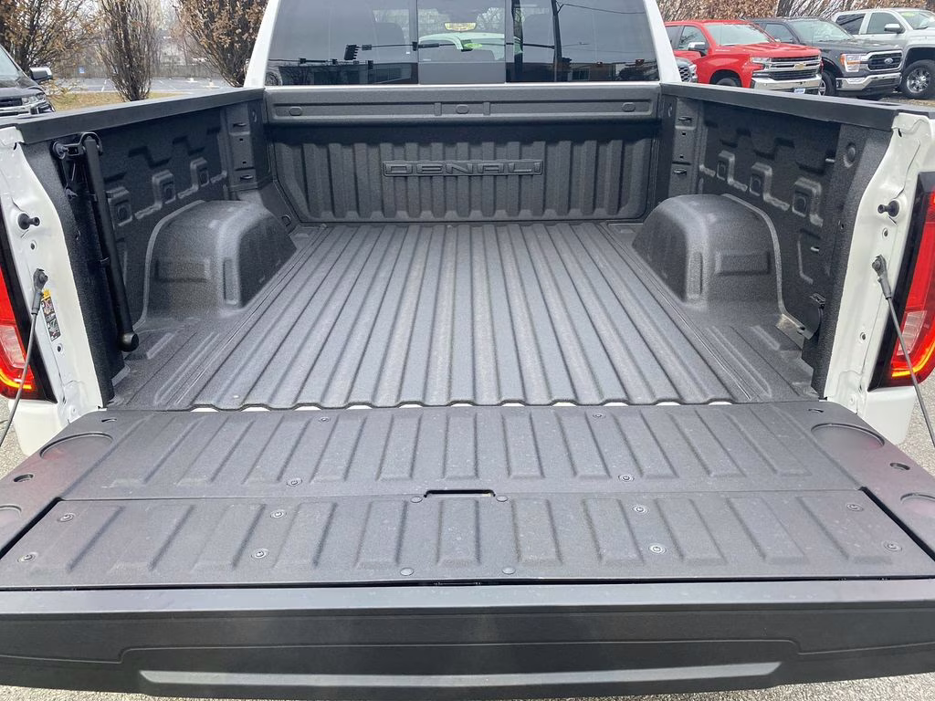 2024 White Frost Tricoat GMC Sierra 1500 Denali Ultimate 4X4 Truck