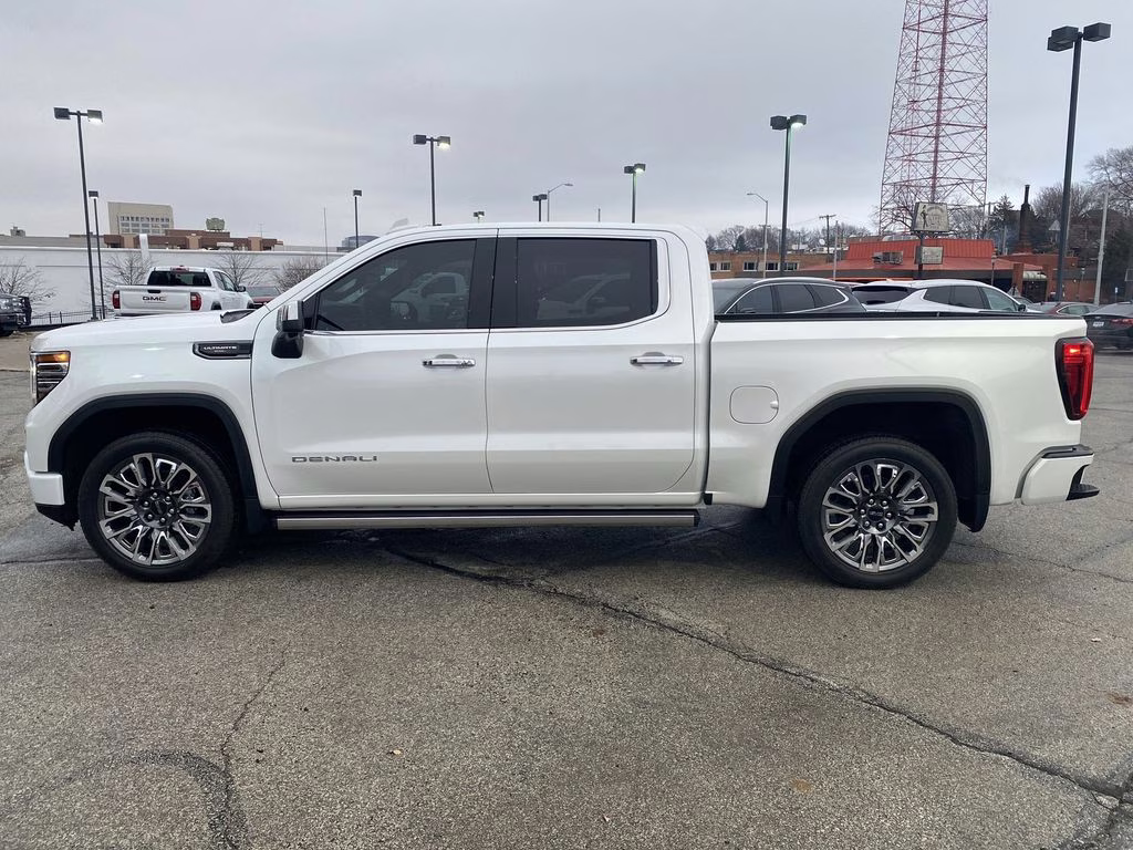 2024 White Frost Tricoat GMC Sierra 1500 Denali Ultimate 4X4 Truck