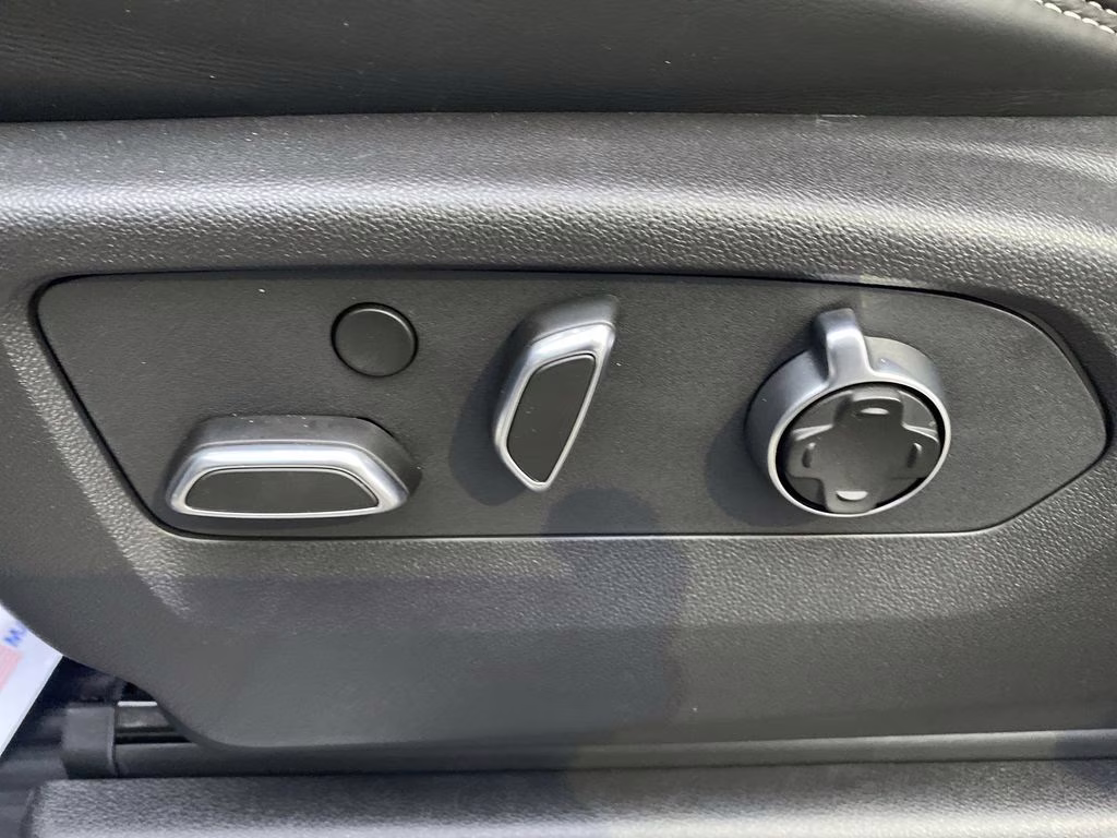 2024 White Frost Tricoat GMC Sierra 1500 Denali Ultimate 4X4 Truck