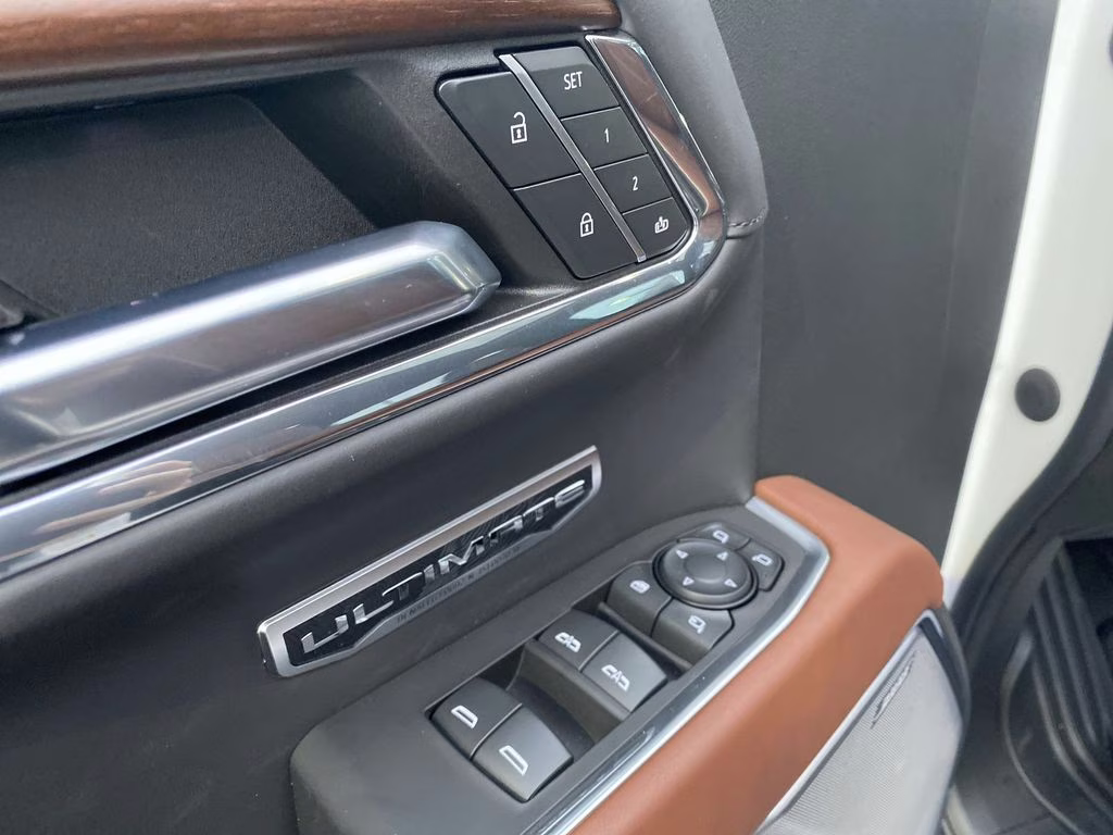 2024 White Frost Tricoat GMC Sierra 1500 Denali Ultimate 4X4 Truck