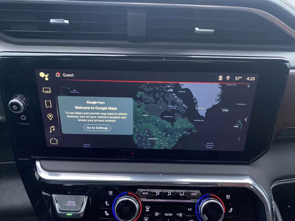 2024 White Frost Tricoat GMC Sierra 1500 Denali Ultimate 4X4 Truck