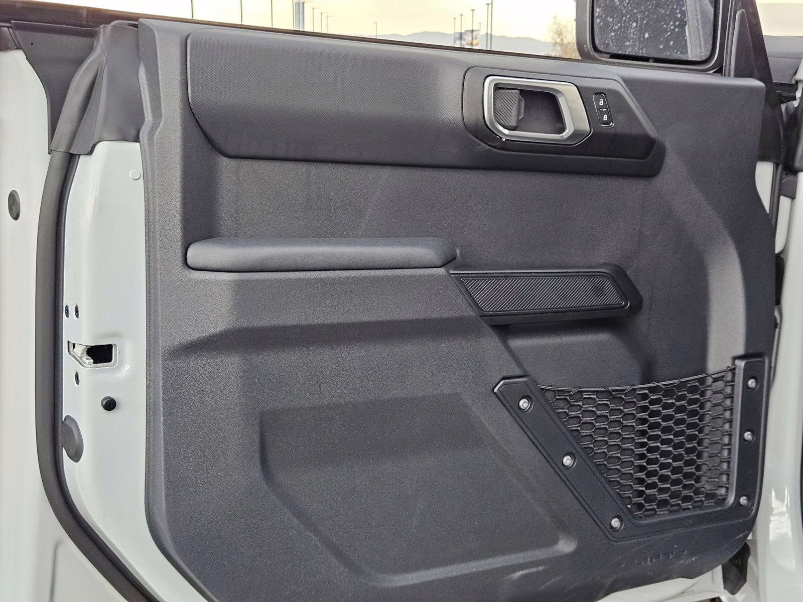 2026 Avalanche Ford Bronco Base 4X4 SUV