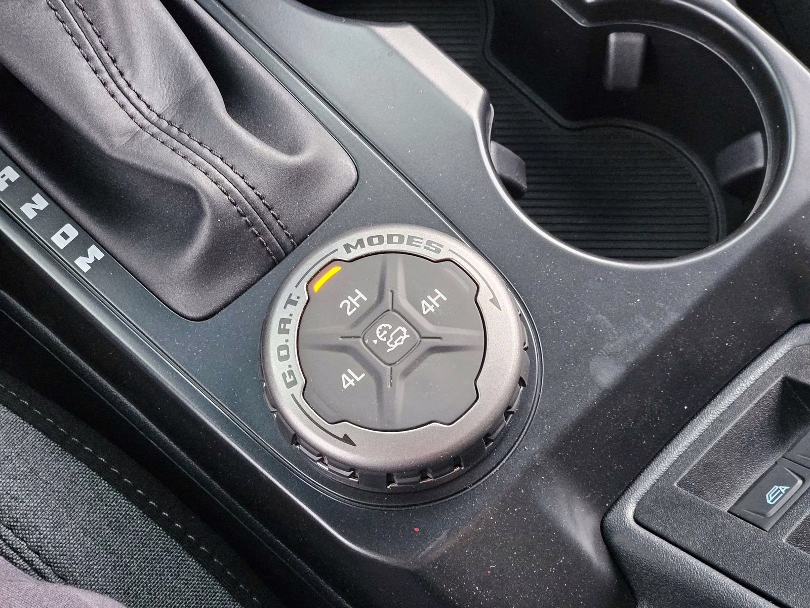 2026 Avalanche Ford Bronco Base 4X4 SUV