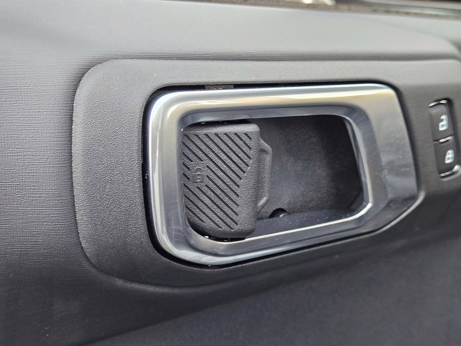 2026 Avalanche Ford Bronco Outer Banks 4X4 SUV