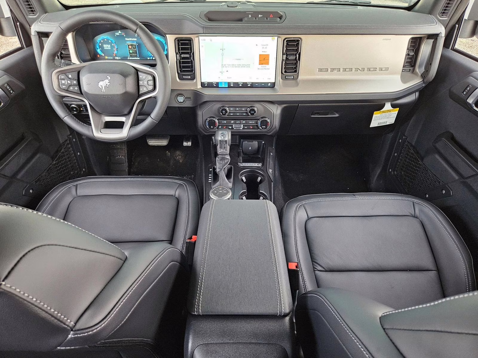 2026 Avalanche Ford Bronco Outer Banks 4X4 SUV