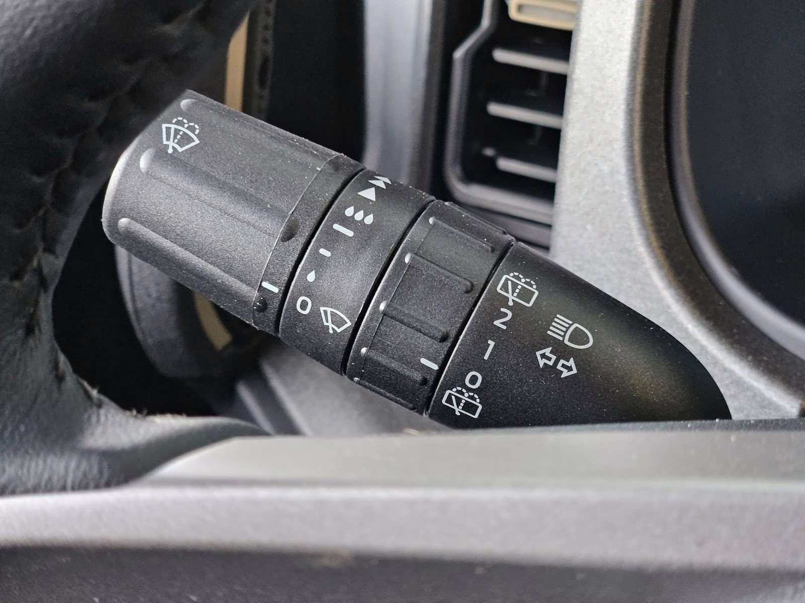 2026 Avalanche Ford Bronco Badlands 4X4 SUV