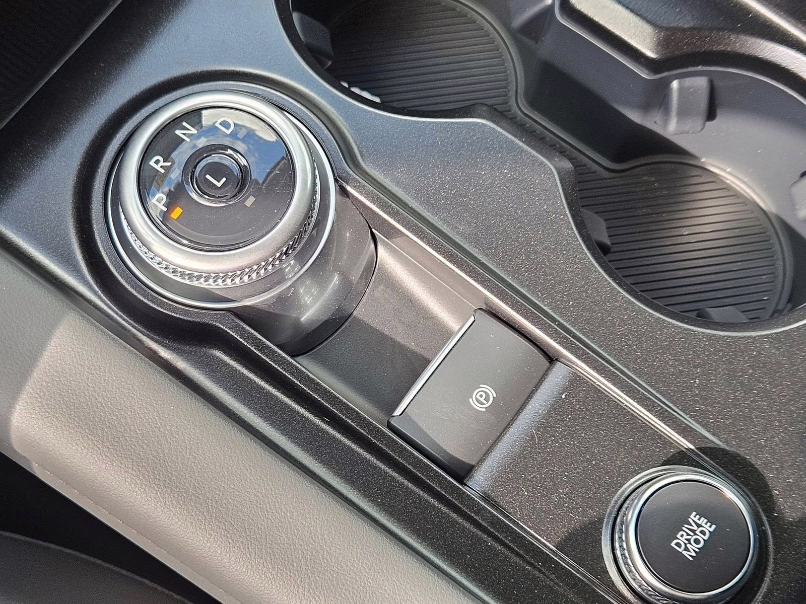 2026 White Metallic Ford Explorer Active RWD SUV