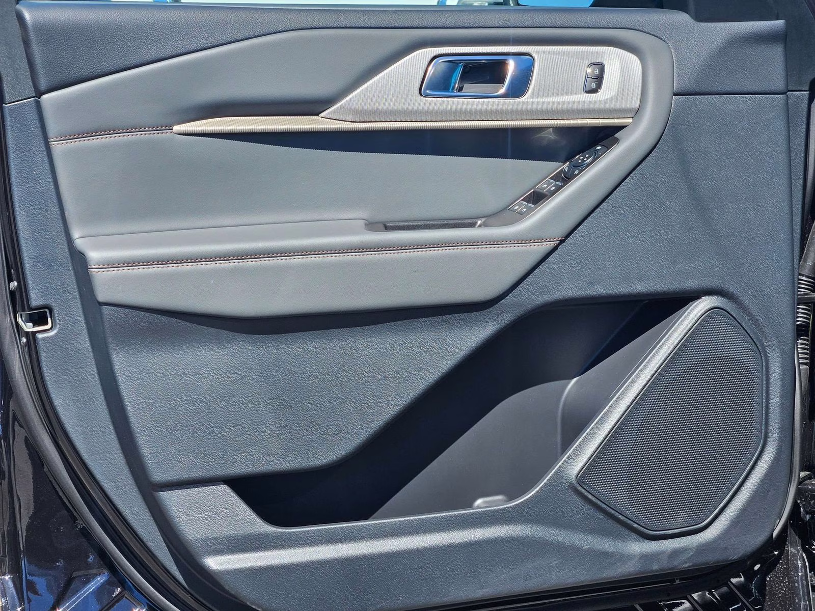 2026 Black Metallic Ford Explorer Active RWD SUV