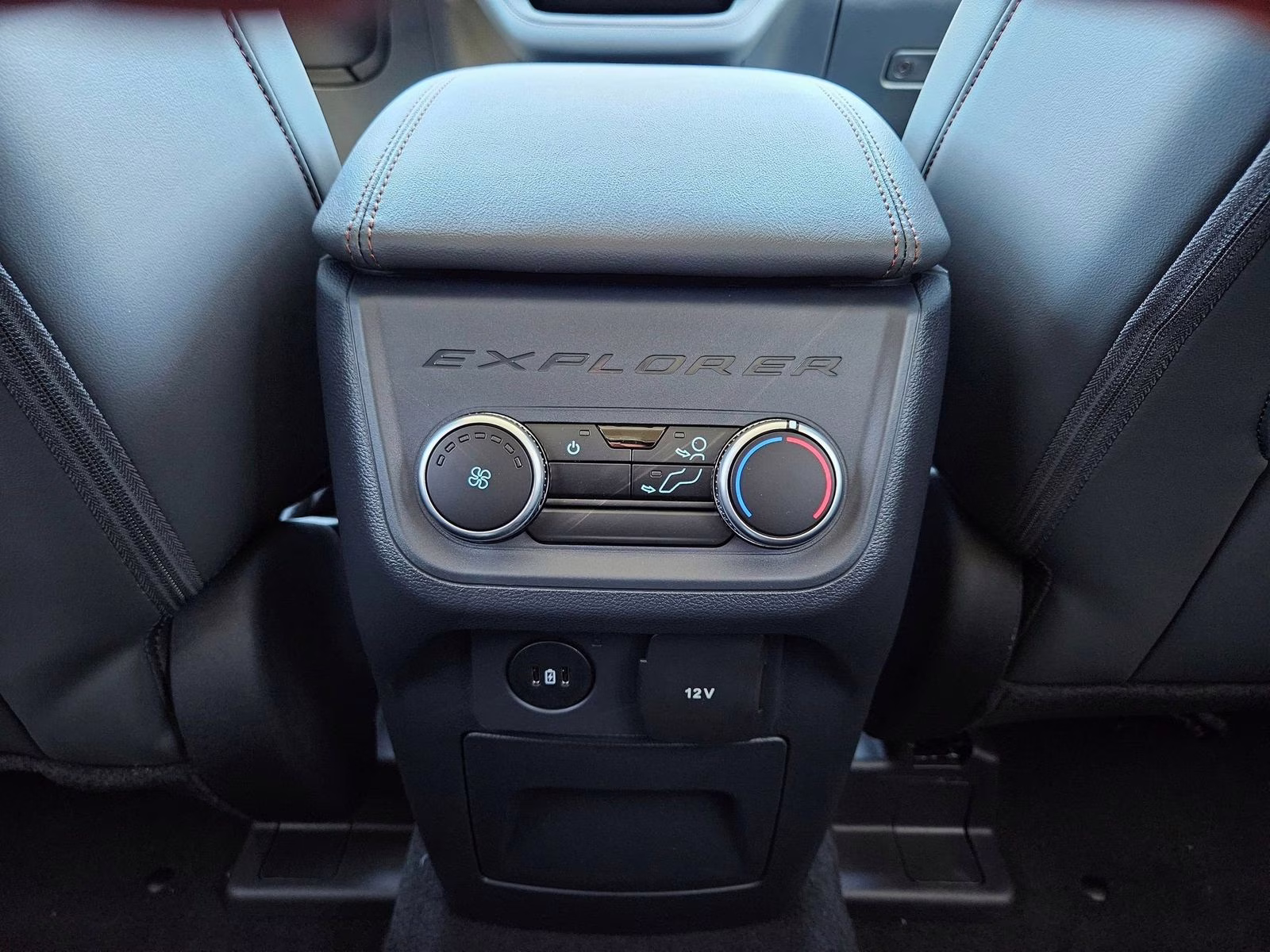 2026 Black Metallic Ford Explorer Active RWD SUV