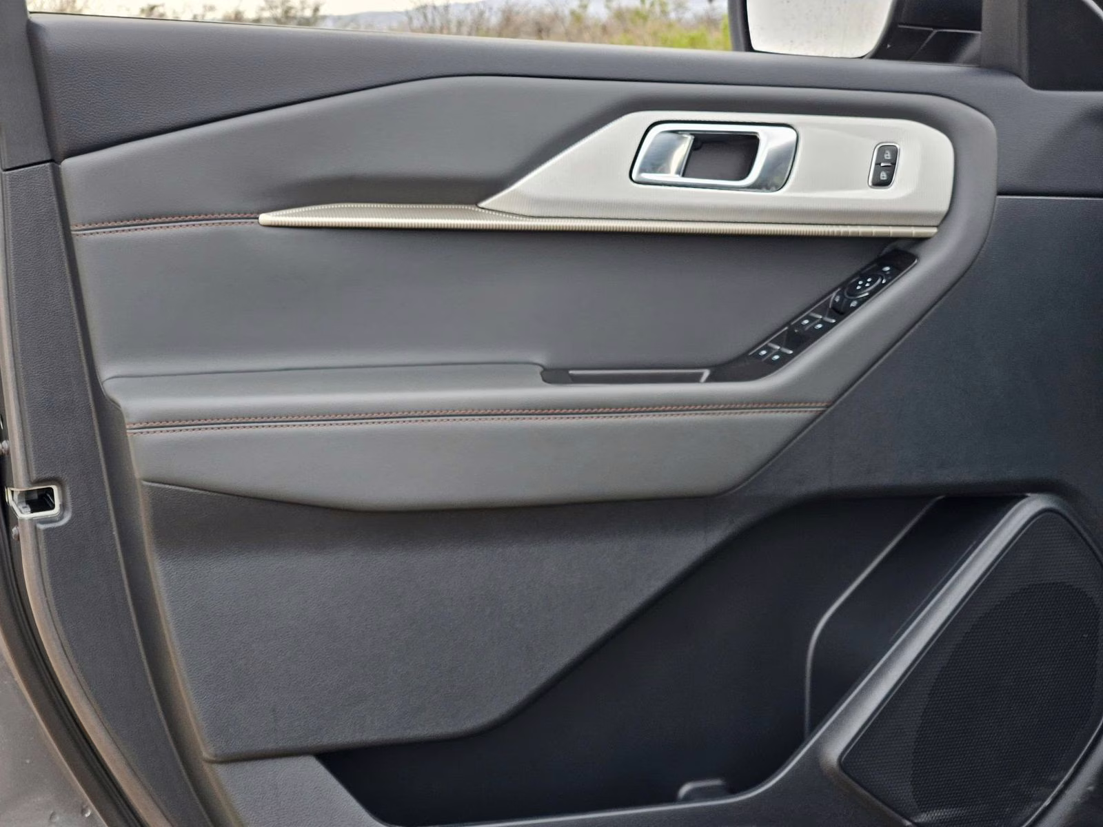 2026 Gray Metallic Ford Explorer Active RWD SUV