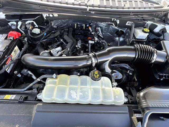 2023 White Metallic Lincoln Navigator Black Label 4X4 SUV