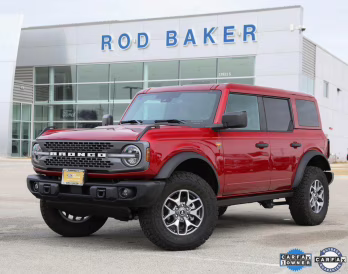 2025 Ruby Red Metallic Tinted Clearcoat Ford Bronco Badlands 4X4 SUV
