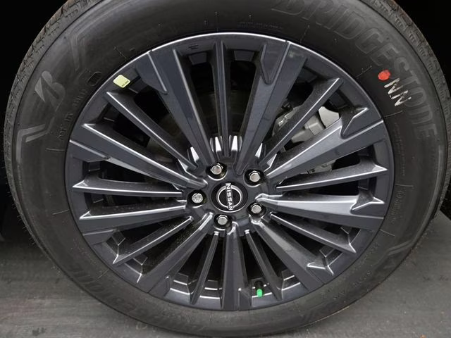 2026 Everest White Pearl Tricoat Nissan Pathfinder SL 4X4 SUV