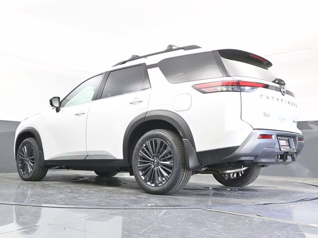 2026 Everest White Pearl Tricoat Nissan Pathfinder SL 4X4 SUV