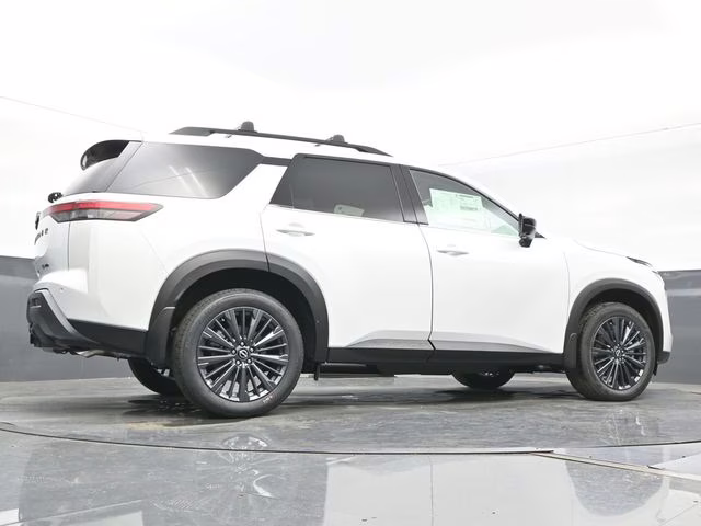 2026 Everest White Pearl Tricoat Nissan Pathfinder SL 4X4 SUV