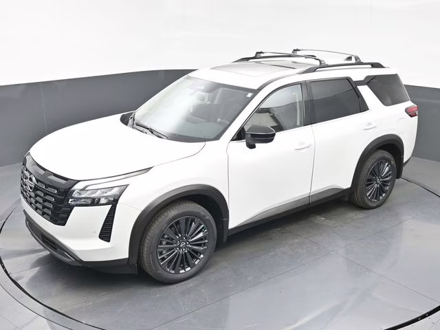 2026 Everest White Pearl Tricoat Nissan Pathfinder SL 4X4 SUV