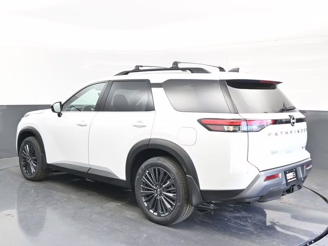 2026 Everest White Pearl Tricoat Nissan Pathfinder SL 4X4 SUV