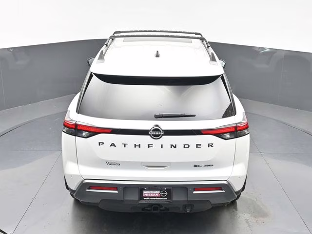 2026 Everest White Pearl Tricoat Nissan Pathfinder SL 4X4 SUV