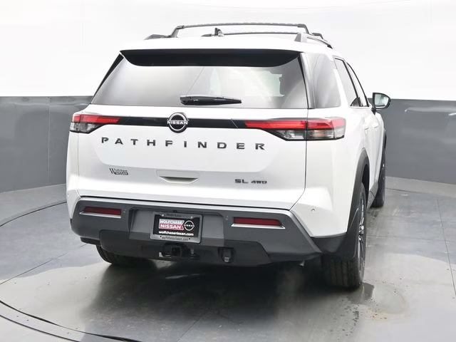 2026 Everest White Pearl Tricoat Nissan Pathfinder SL 4X4 SUV