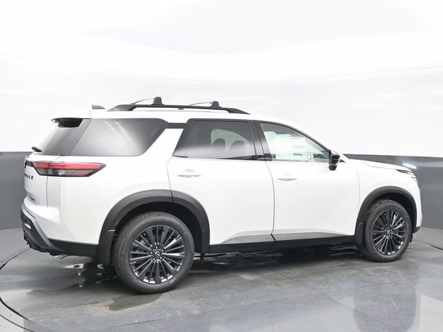 2026 Everest White Pearl Tricoat Nissan Pathfinder SL 4X4 SUV