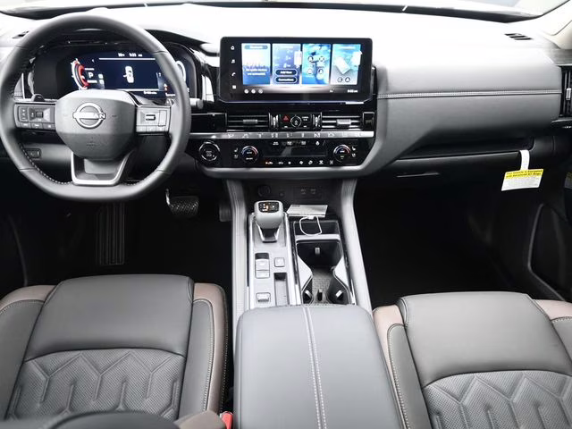 2026 Everest White Pearl/Black Nissan Pathfinder Platinum FWD SUV