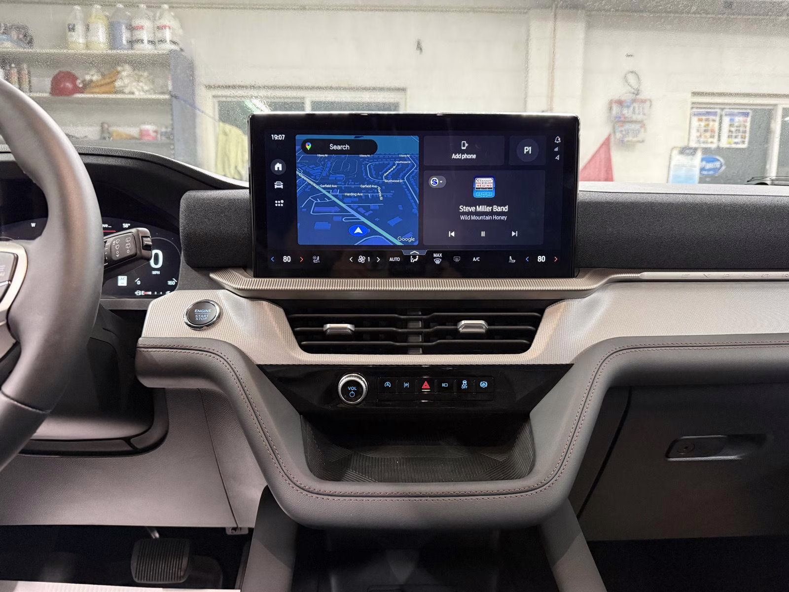 2026 Space White Metallic Ford Explorer Active w/200A Pkg 4X4 SUV