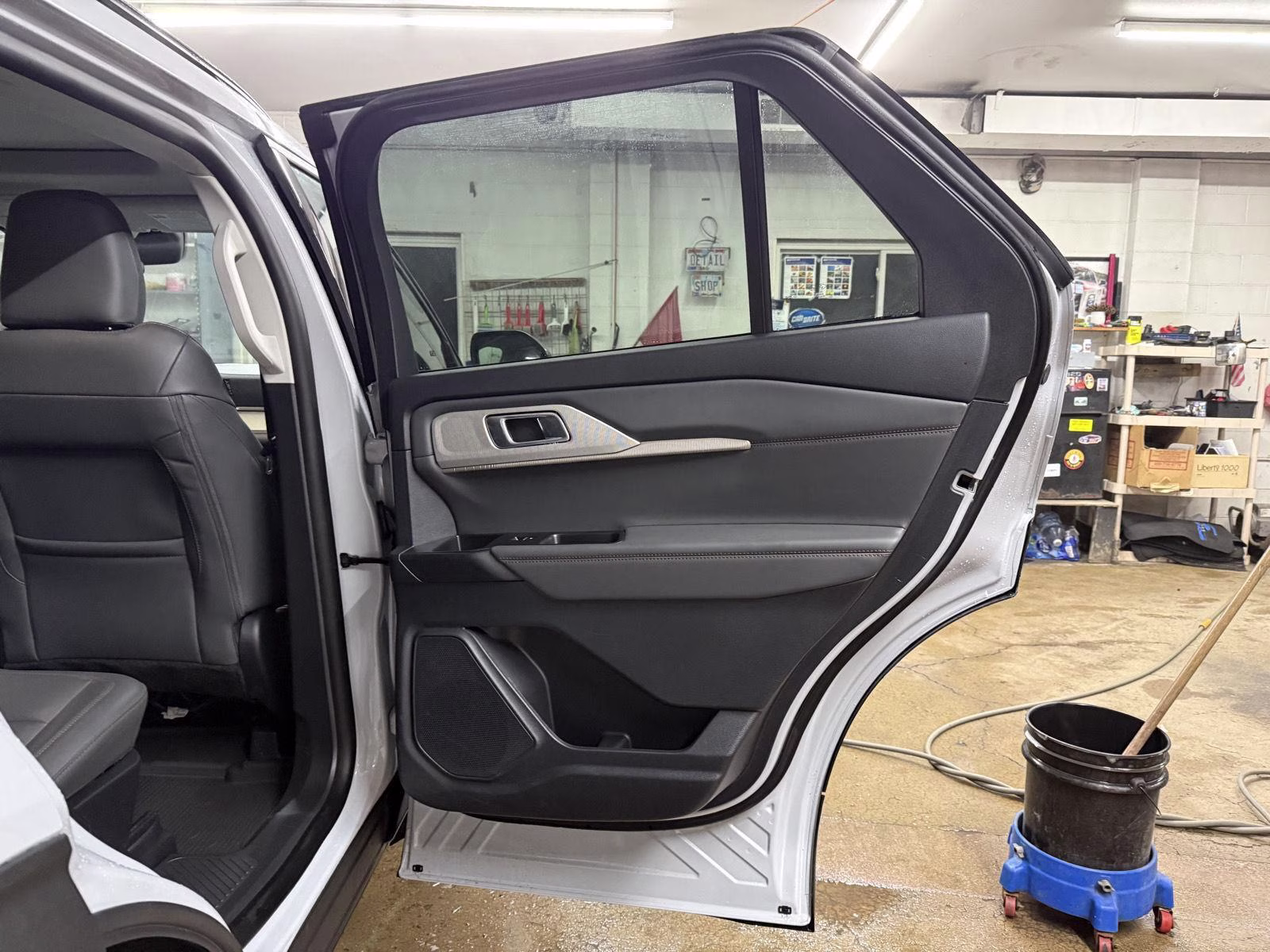 2026 Space White Metallic Ford Explorer Active w/200A Pkg 4X4 SUV
