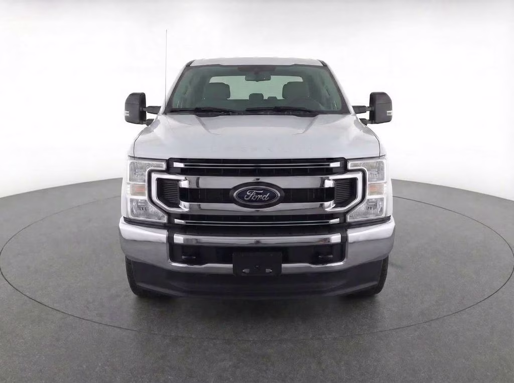2020 White Ford Super Duty F-350 SRW XLT 4X4 Truck