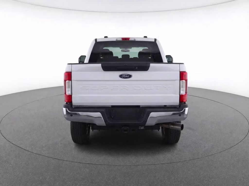 2020 White Ford Super Duty F-350 SRW XLT 4X4 Truck
