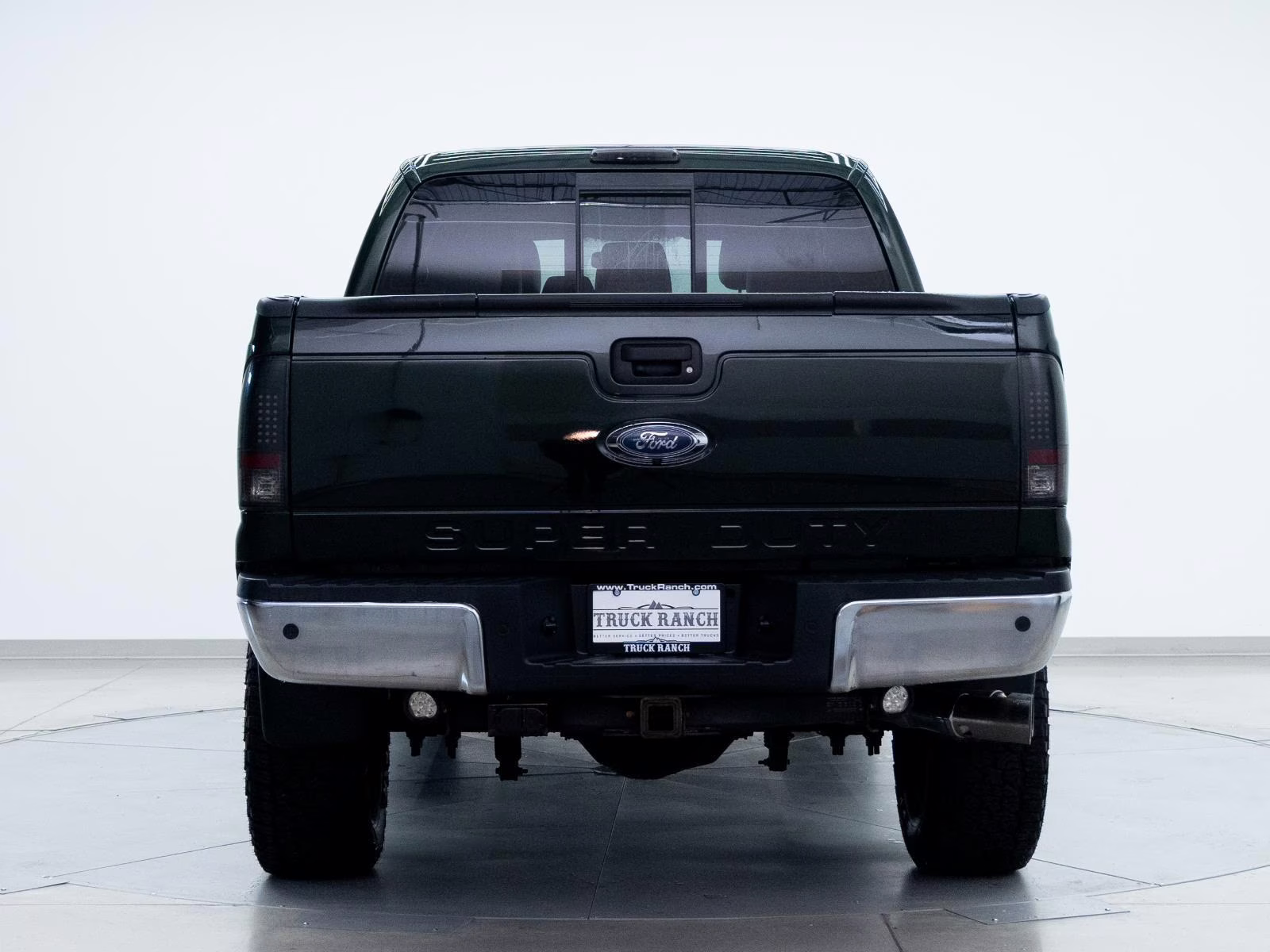 2016 Green Gem/Magnetic Ford Super Duty F-350 SRW Lariat 4X4 Truck