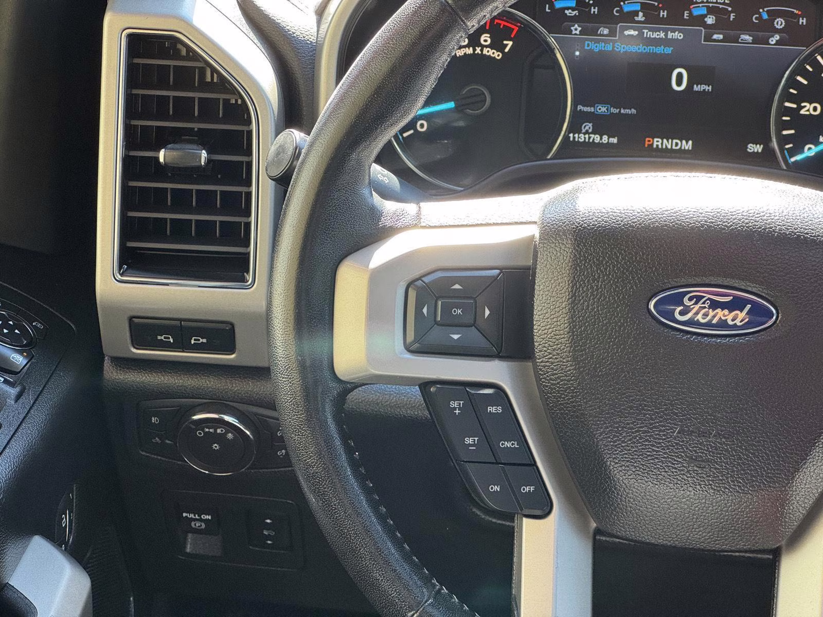 2019 Magnetic Ford F-150 LARIAT 4X4 Truck