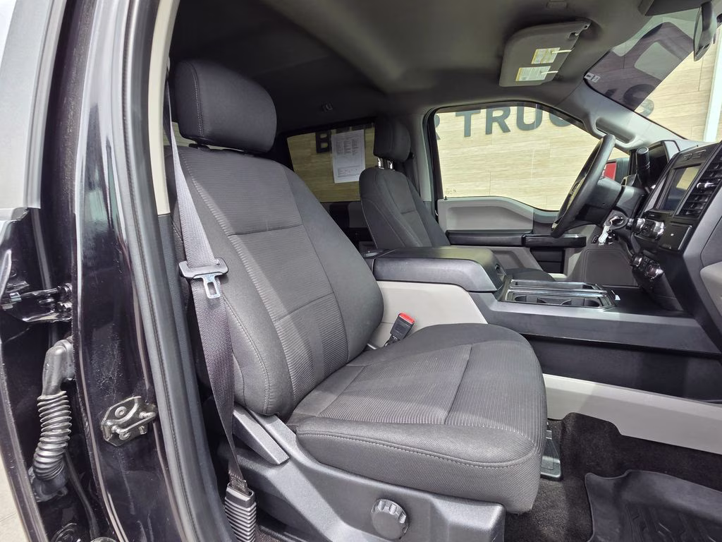 2019 Black Metallic Ford F-150 XL 4X4 Truck
