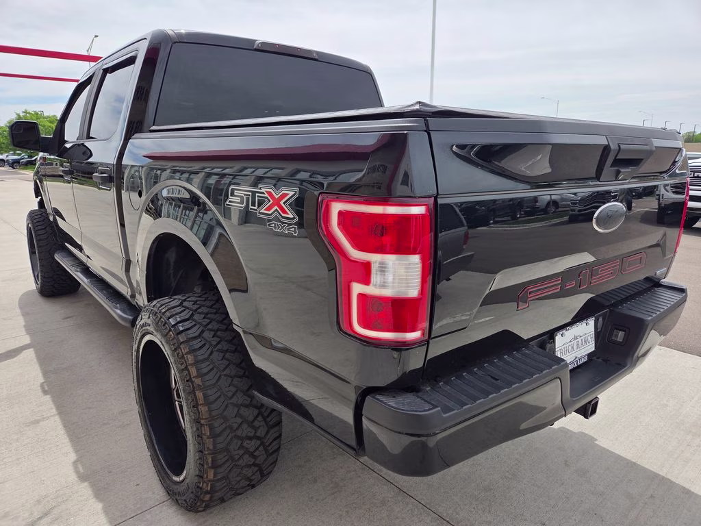 2019 Black Metallic Ford F-150 XL 4X4 Truck
