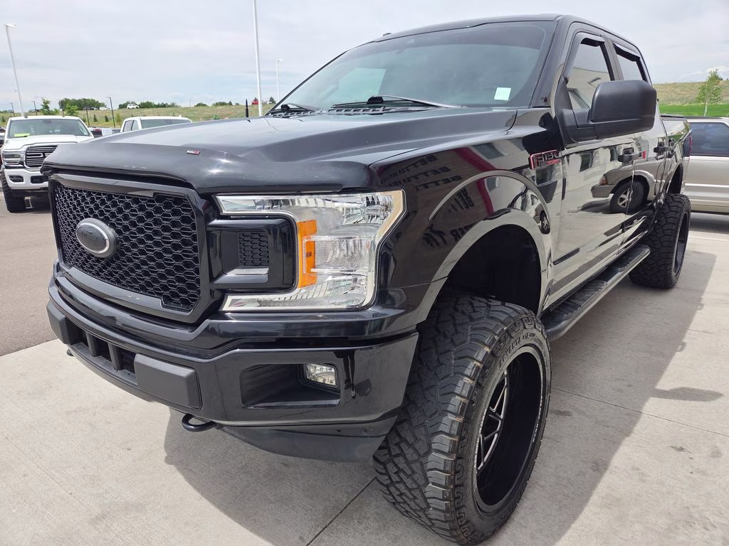2019 Black Metallic Ford F-150 XL 4X4 Truck