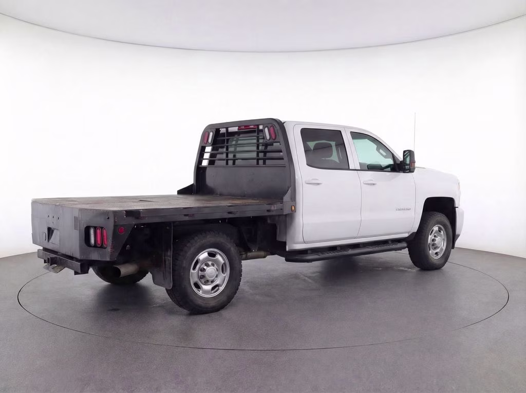 2024 Summit White Chevrolet Silverado 3500HD LT 4X4 Truck