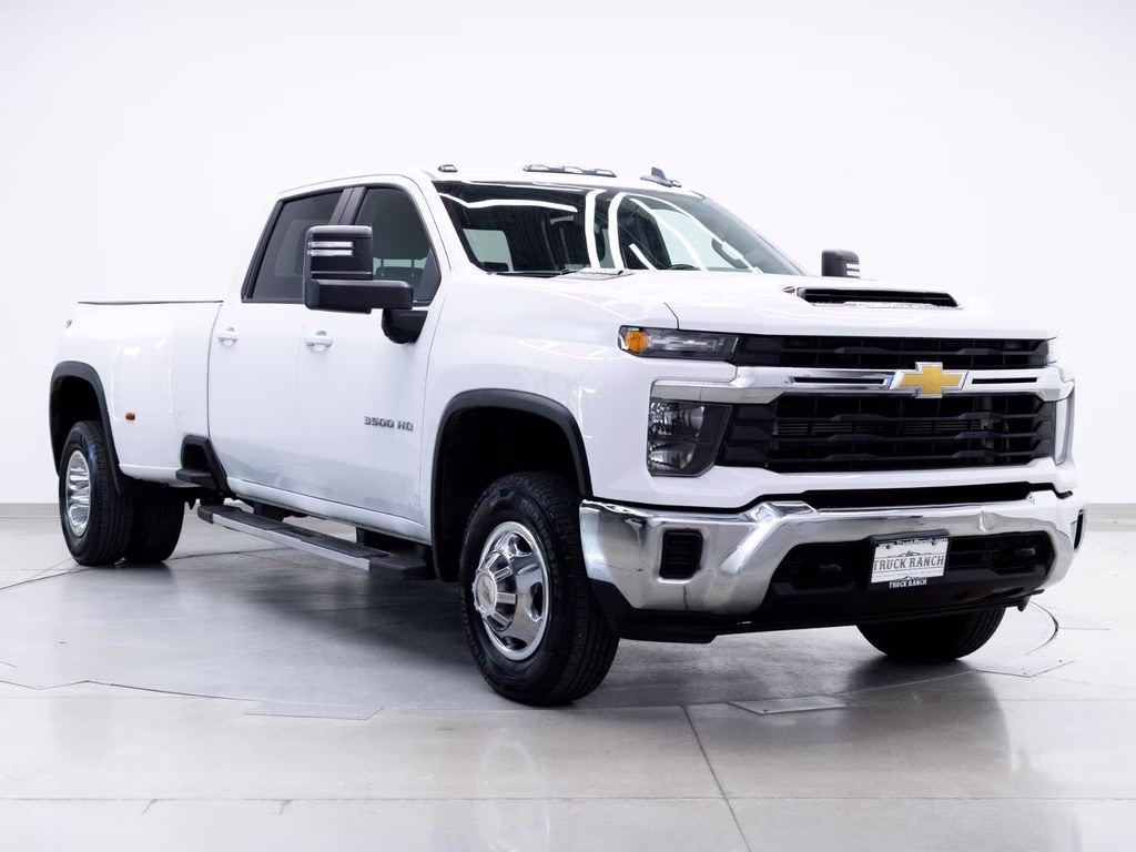 2024 Summit White Chevrolet Silverado 3500HD LT 4X4 Truck