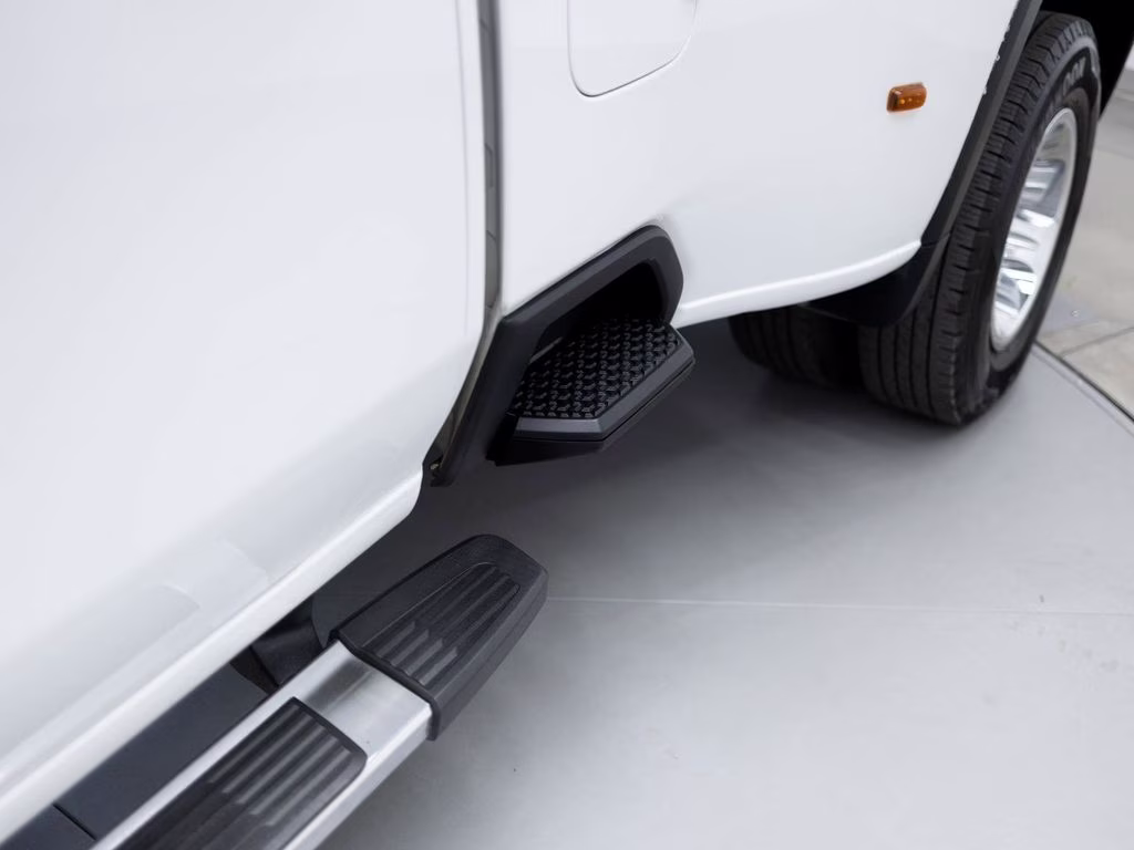 2024 Summit White Chevrolet Silverado 3500HD LT 4X4 Truck