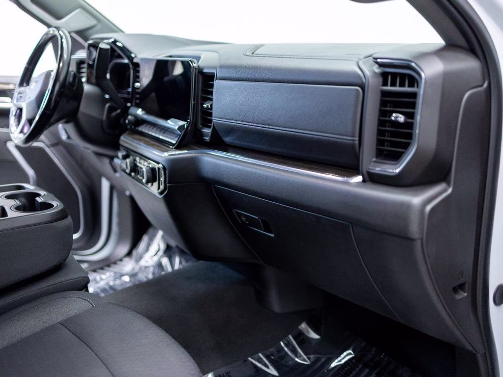 2024 Summit White Chevrolet Silverado 3500HD LT 4X4 Truck