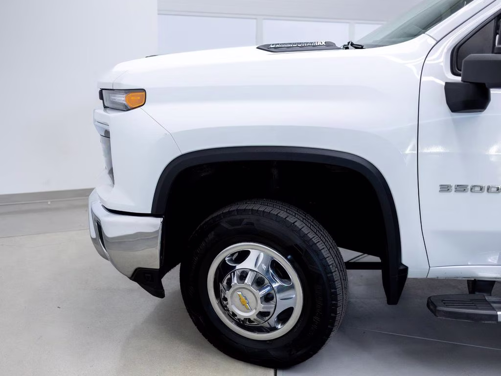 2024 Summit White Chevrolet Silverado 3500HD LT 4X4 Truck