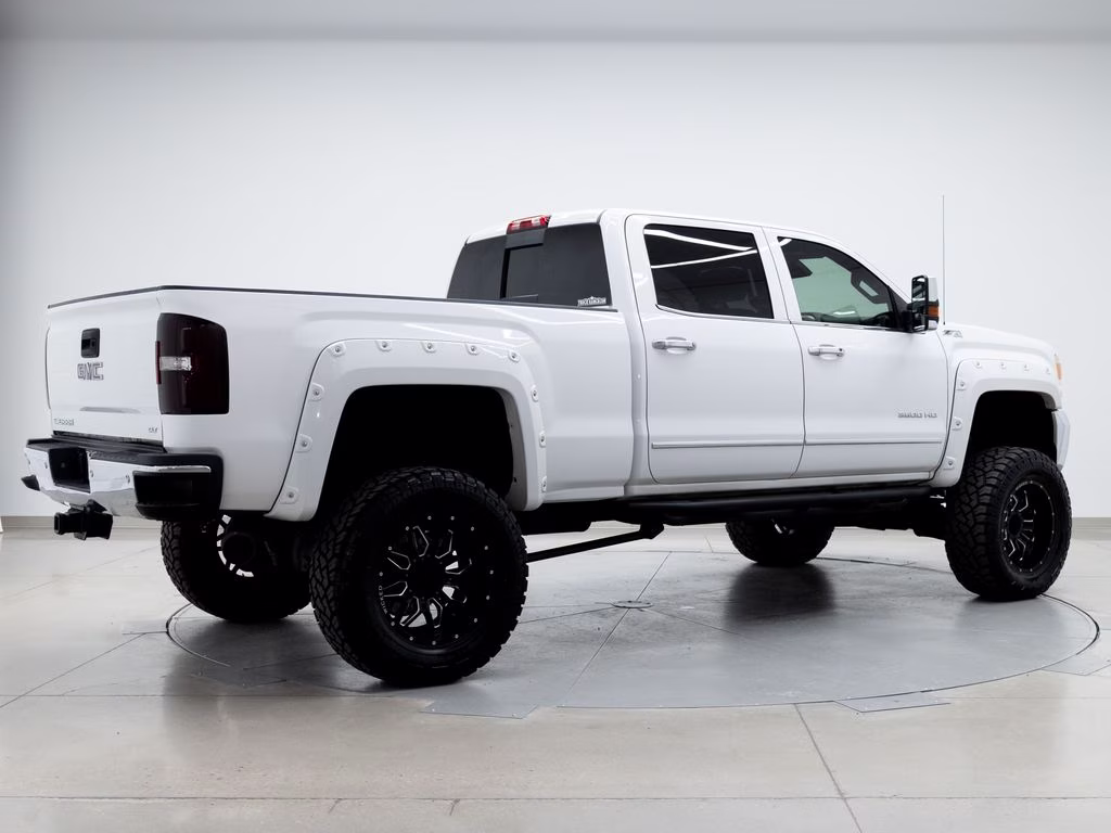 2015 White GMC Sierra 3500HD SLT 4X4 Truck