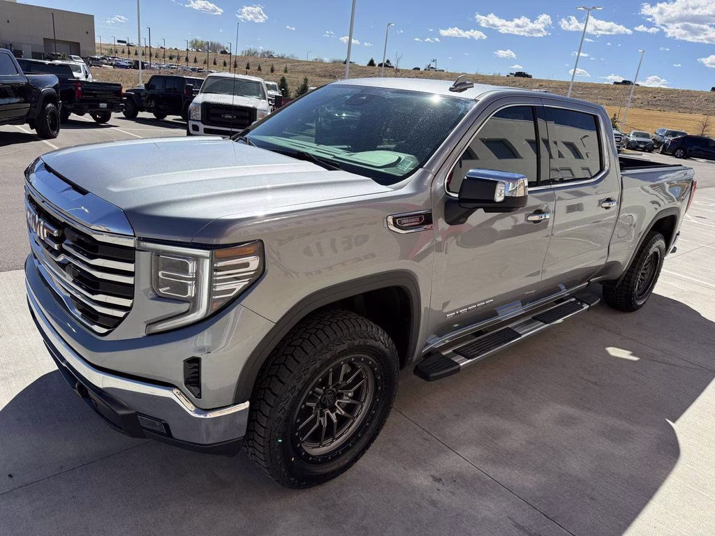 2023 Sterling Metallic GMC Sierra 1500 SLT 4X4 Truck