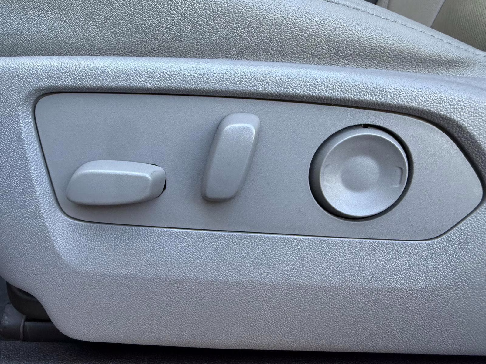 2023 Sterling Metallic GMC Sierra 1500 SLT 4X4 Truck